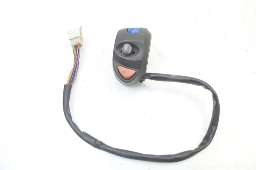 photo de LEFT HANDLEBAR SWITCH PEUGEOT TKR TREKKER FURIOUS 50 (2005 - 2014)