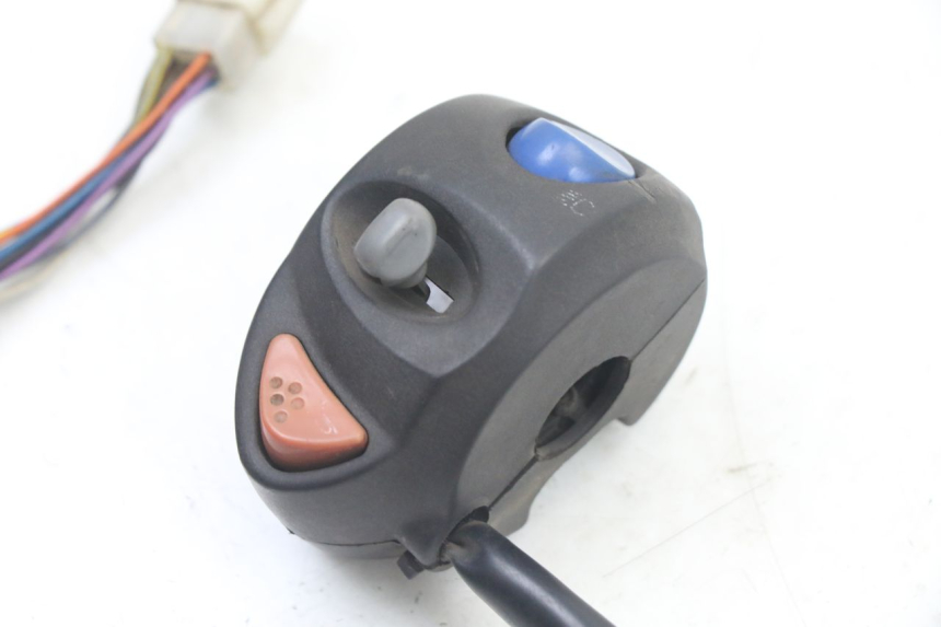 photo de LEFT HANDLEBAR SWITCH PEUGEOT TKR TREKKER FURIOUS 50 (2005 - 2014)