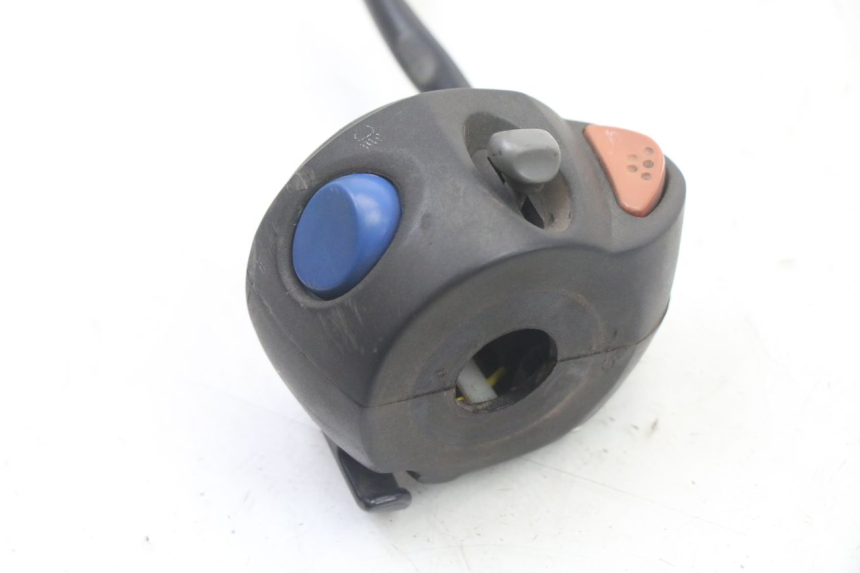 photo de LEFT HANDLEBAR SWITCH PEUGEOT TKR TREKKER FURIOUS 50 (2005 - 2014)