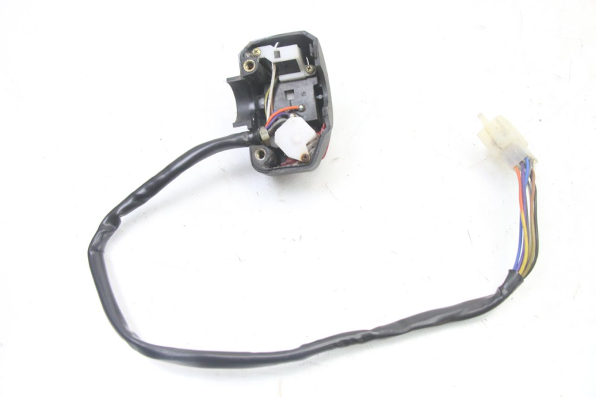 photo de LEFT SWITCH PEUGEOT TREKKER TKR 50 (2005 - 2014)