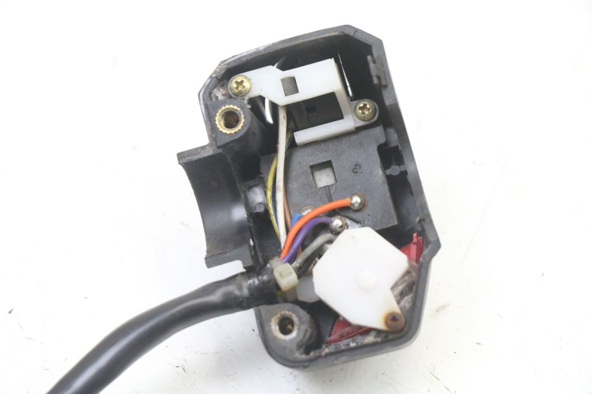 photo de LEFT SWITCH PEUGEOT TREKKER TKR 50 (2005 - 2014)