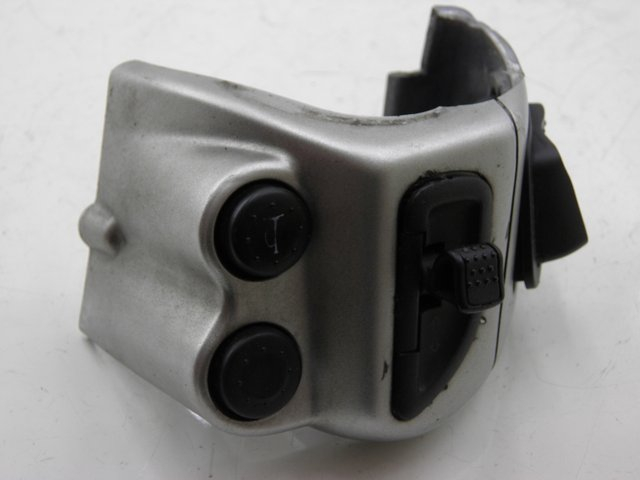 photo de LEFT SWITCH PIAGGIO BEVERLY 125 (2005 - 2007)