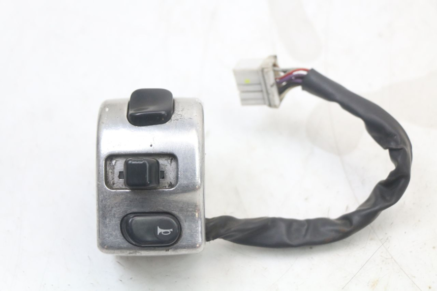 photo de LEFT SWITCH PIAGGIO BEVERLY 125 (1998 - 2005)