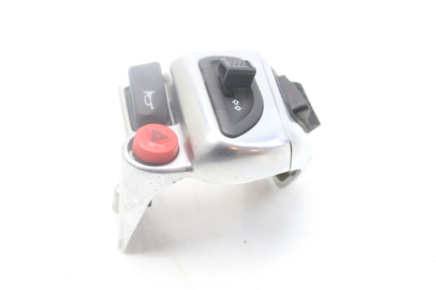 photo de LEFT HANDLEBAR SWITCH PIAGGIO MP3 500 (2014 - 2016)