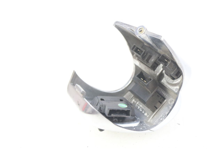 photo de LEFT HANDLEBAR SWITCH PIAGGIO MP3 500 (2011 - 2015)