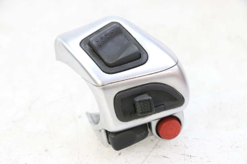 photo de LEFT HANDLEBAR SWITCH PIAGGIO MP3 125 (2006 - 2014)