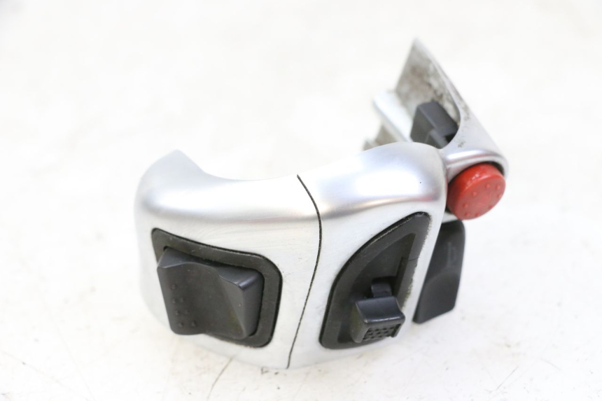 photo de LEFT HANDLEBAR SWITCH PIAGGIO MP3 125 (2006 - 2014)