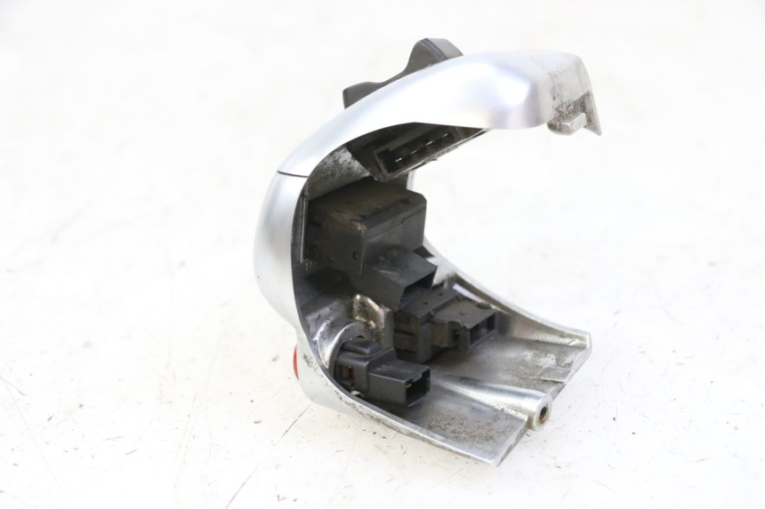 photo de LEFT HANDLEBAR SWITCH PIAGGIO MP3 125 (2006 - 2014)