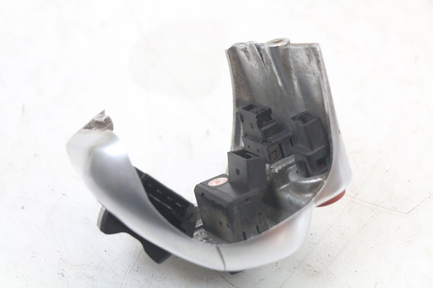 photo de LEFT HANDLEBAR SWITCH PIAGGIO MP3 LT 400 (2007 - 2012)