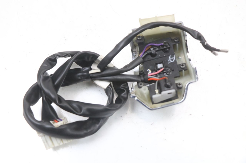 photo de LEFT SWITCH PIAGGIO VESPA PRIMAVERA 4T 50 (2021 - 2024)