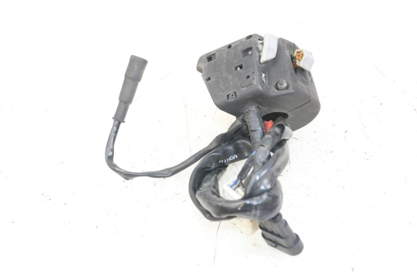 photo de LEFT HANDLEBAR SWITCH PIAGGIO X10 125 (2012 - 2017)