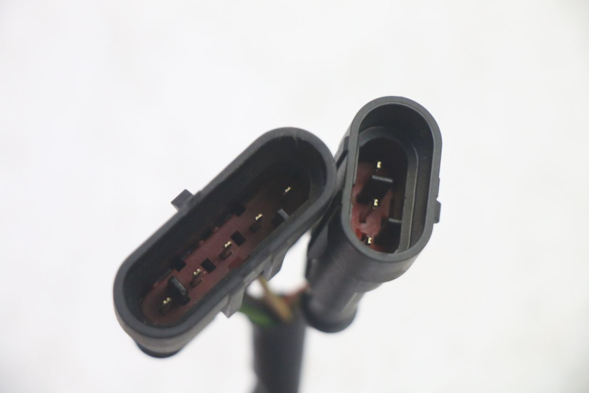 photo de LEFT SWITCH LIGIER PULSE 3 1 (2014 - 2020) - Surface and material condition