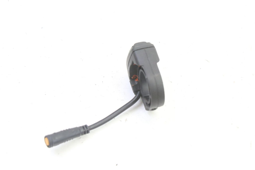 photo de LEFT SWITCH HERO S10 1