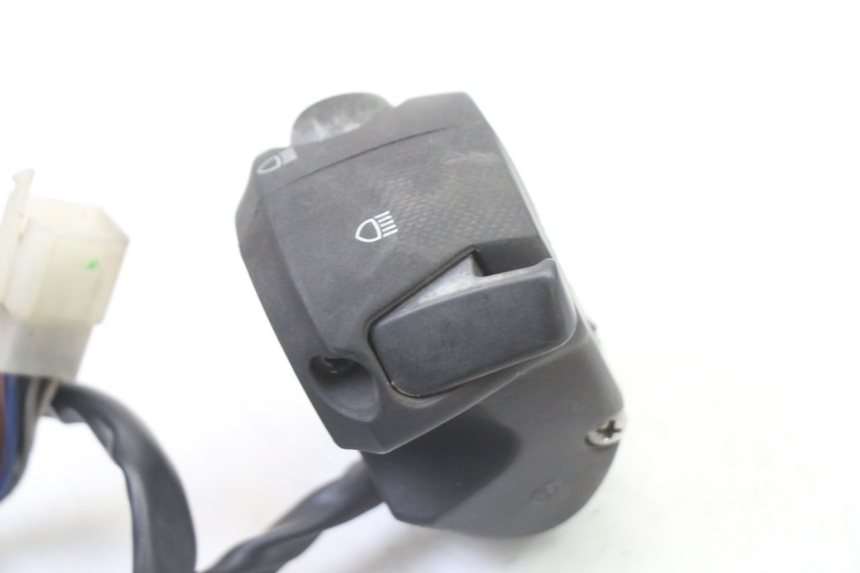 photo de LEFT SWITCH PEUGEOT SATELIS 250 (2006 - 2012)