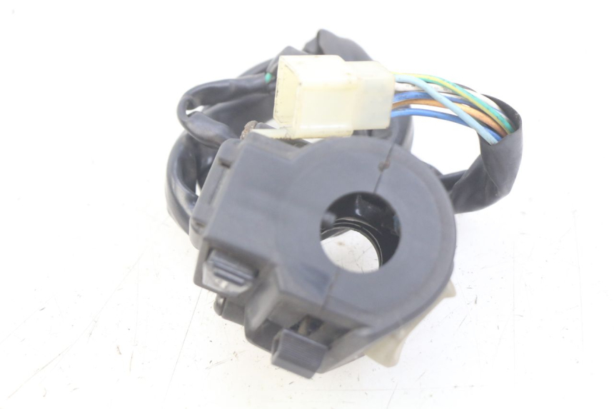 photo de LEFT HANDLEBAR SWITCH SELECT UP OCTALIS 125 (2007 - 2012)