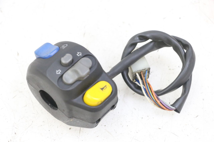 photo de LEFT SWITCH PEUGEOT SPEEDFIGHT 2 LC 50 (2000 - 2009)