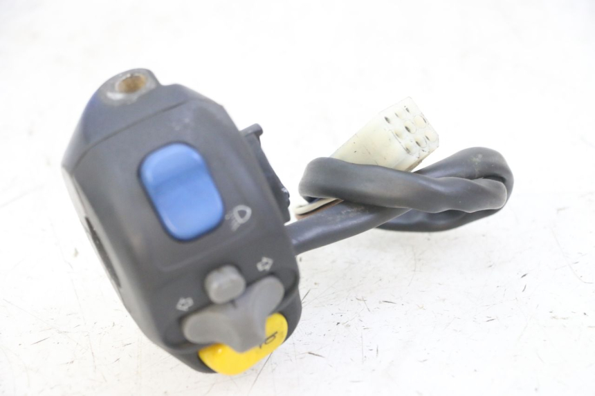 photo de LEFT SWITCH PEUGEOT SPEEDFIGHT 2 LC 50 (2000 - 2009)