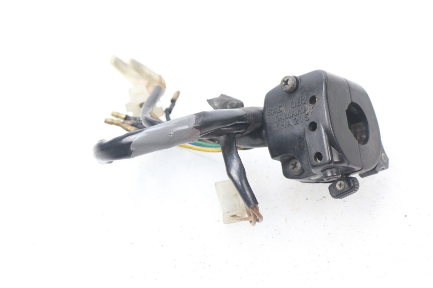 photo de LEFT HANDLEBAR SWITCH YAMAHA SR 125 (1982 - 2003) - Technical close-up