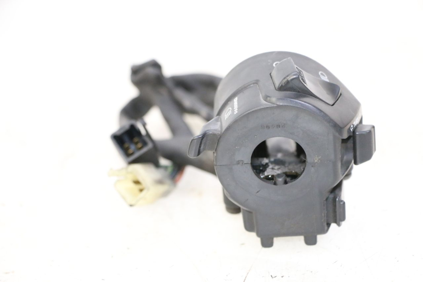 photo de LEFT SWITCH HONDA ST PAN EUROPEAN 1300 (2002 - 2013)