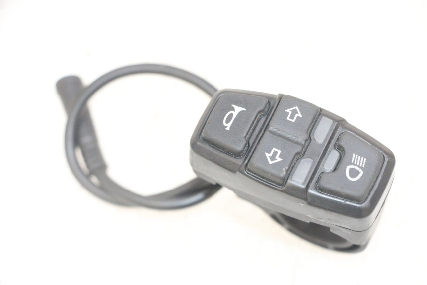 photo de LEFT SWITCH NAMI STELLAR 1