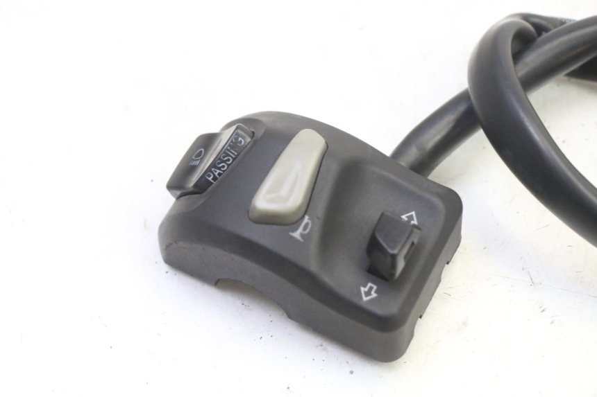 photo de LEFT SWITCH PEUGEOT STREETZONE I 2T 50 (2018 - 2020)
