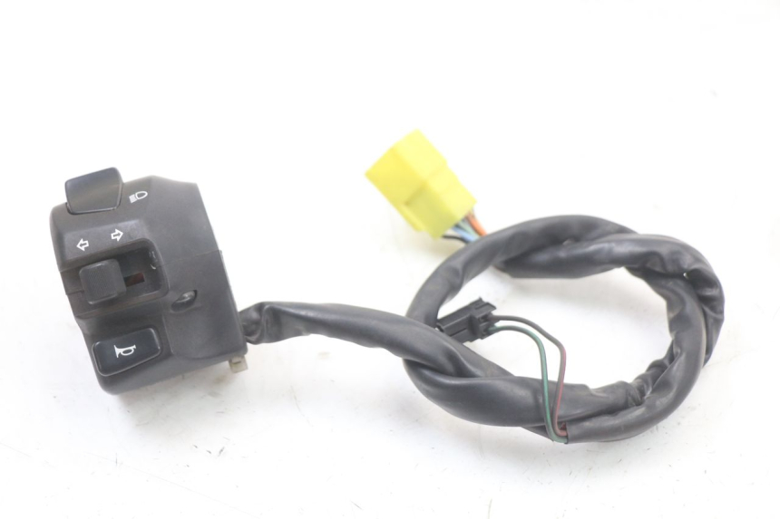 photo de LEFT HANDLEBAR SWITCH SUZUKI BURGMAN 125 (2007 - 2014)