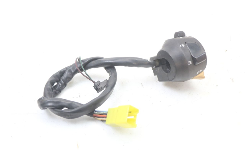 photo de LEFT HANDLEBAR SWITCH SUZUKI BURGMAN 125 (2007 - 2014)