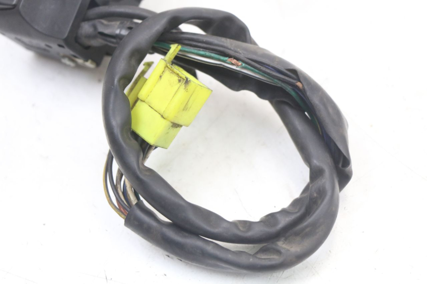 photo de LEFT SWITCH SUZUKI GS F 500 (2004 - 2007)