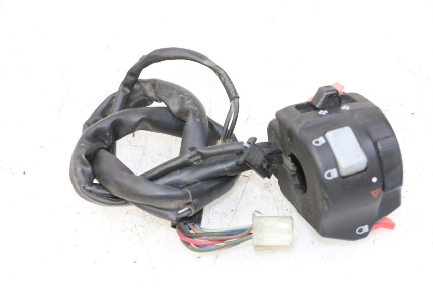 photo de LEFT HANDLEBAR SWITCH YAMAHA TDM ABS 900 (2002 - 2014)