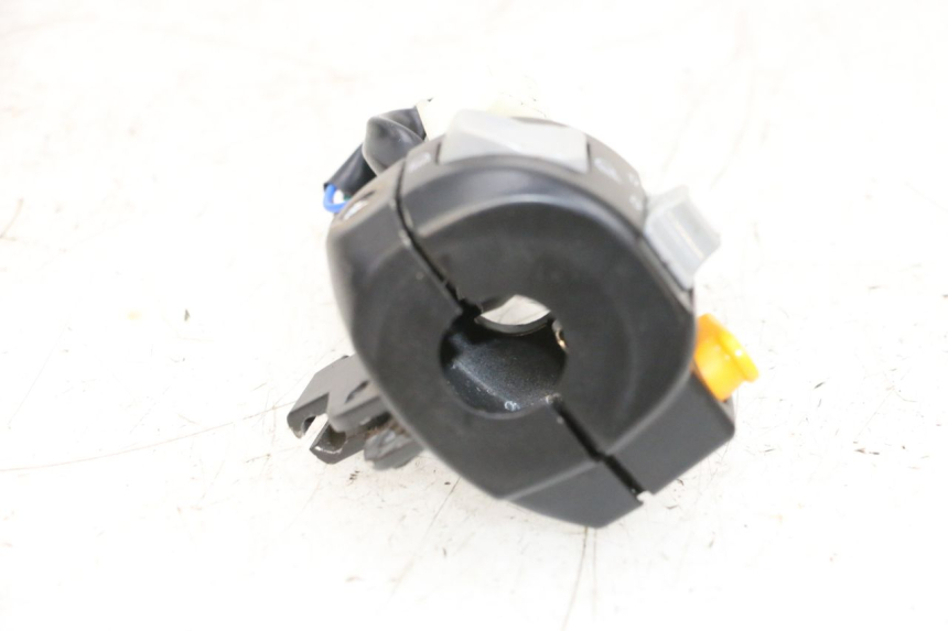 photo de LEFT SWITCH NECO TEMPO 4T 50 (2022 - 2026) - Fixing points details