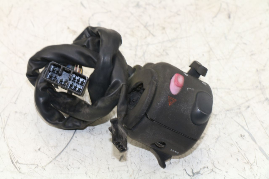 photo de LEFT SWITCH TRIUMPH TIGER 955 (2001 - 2004)