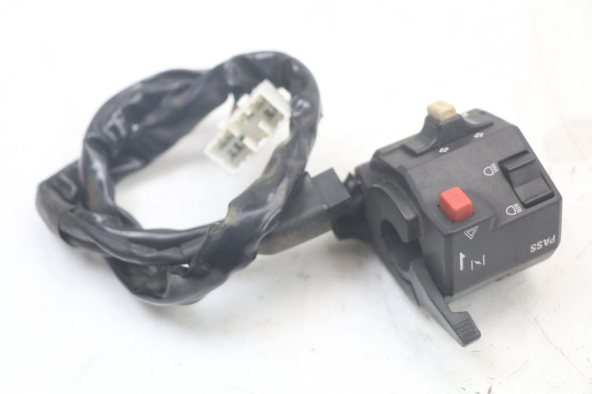 photo de LEFT HANDLEBAR SWITCH TRIUMPH SPEED TRIPLE T301 900 (1994 - 1996)