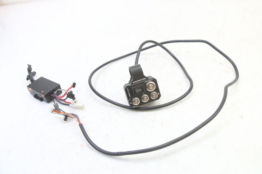 photo de LEFT SWITCH DUALTRON VICTOR LIMITED 1