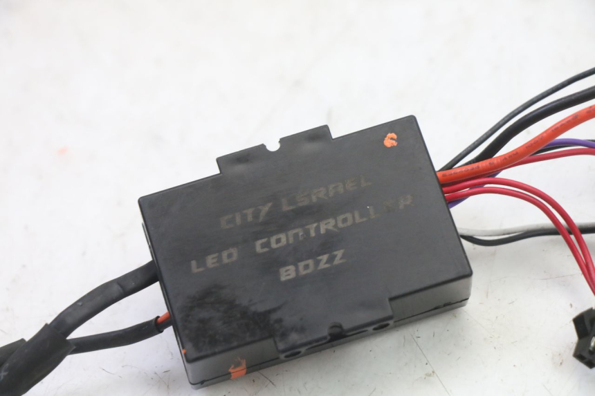 photo de LEFT SWITCH DUALTRON VICTOR LIMITED 1