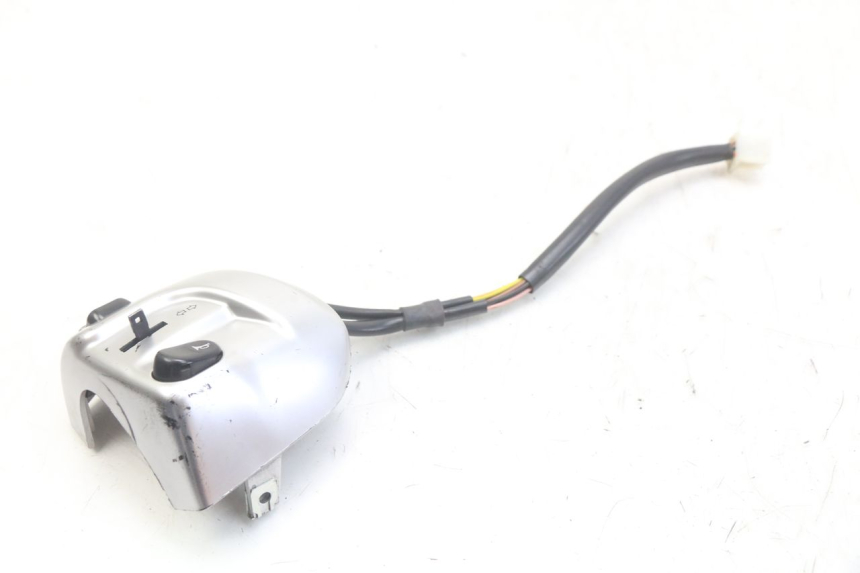 photo de LEFT SWITCH YAMAHA X-CITY XCITY 125 (2007 - 2008)