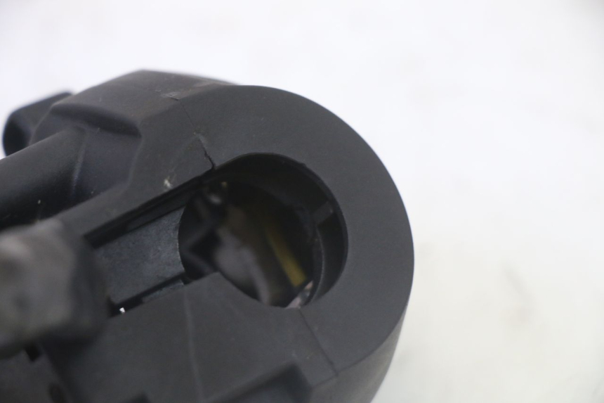 photo de LEFT HANDLEBAR SWITCH YAMAHA X-MAX XMAX 125 (2010 - 2014)