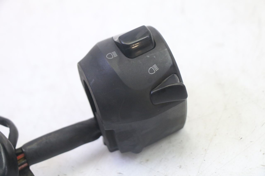 photo de LEFT HANDLEBAR SWITCH YAMAHA X-MAX XMAX 125 (2010 - 2014)