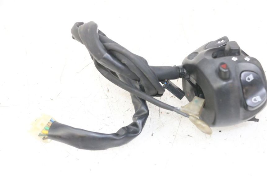 photo de LEFT SWITCH YAMAHA XJ6 ABS 600 (2008 - 2016)