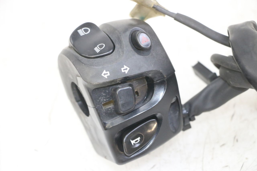 photo de LEFT SWITCH YAMAHA XJ6 ABS 600 (2008 - 2016)