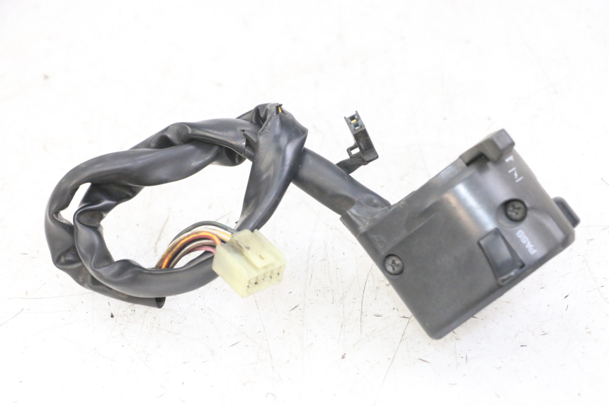 photo de LEFT SWITCH YAMAHA FZS FAZER 600 (2001 - 2003)