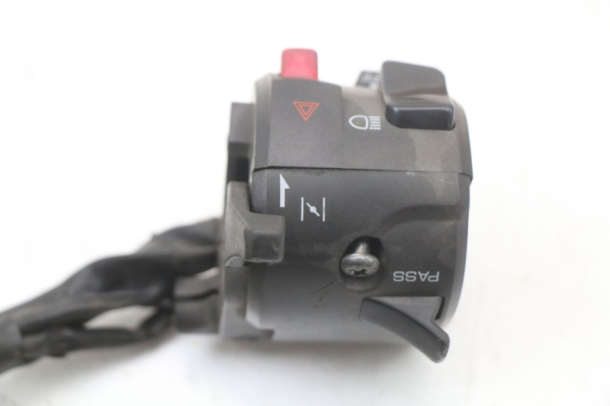 photo de LEFT SWITCH YAMAHA XJS DIVERSION 600 (1997 - 1999)