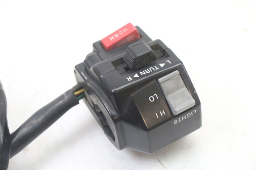 photo de LEFT SWITCH YAMAHA XV VIRAGO 535 (1988 - 2004)