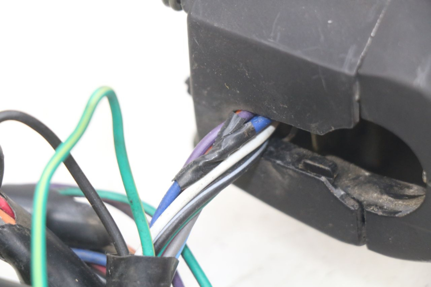 photo de LEFT HANDLEBAR SWITCH YAMASAKI YM T 125 (2015 - 2020)
