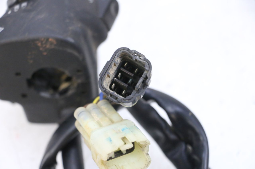 photo de LEFT SWITCH YAMAHA YFM R RAPTOR 250 (2008 - 2014) - Fixing points details