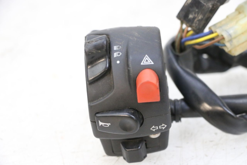 photo de LEFT SWITCH YAMAHA YFM R RAPTOR 250 (2008 - 2014) - Surface and material condition