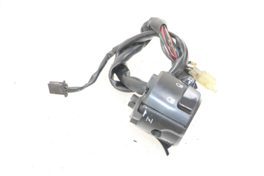 photo de LEFT SWITCH KAWASAKI ZR 7 750 (1999 - 2001) - Fixing points details
