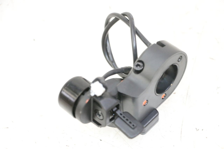photo de LEFT SWITCH SEGWAY NINEBOT ZT3 PRO 1