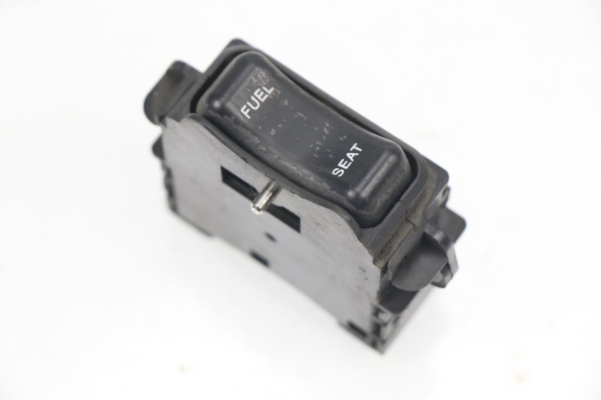 photo de SWITCH HONDA PCX (JF28) 125 (2009 - 2011)