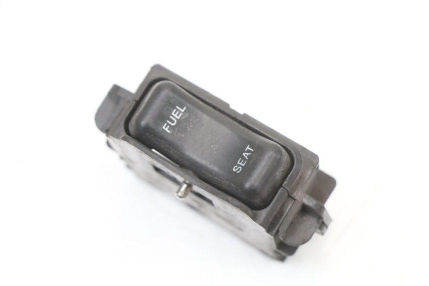 photo de SWITCH HONDA PCX (JF28) 125 (2009 - 2011)