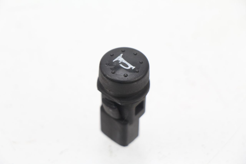 photo de HORN SWITCH PIAGGIO FLY 2T 50 (2004 - 2017)